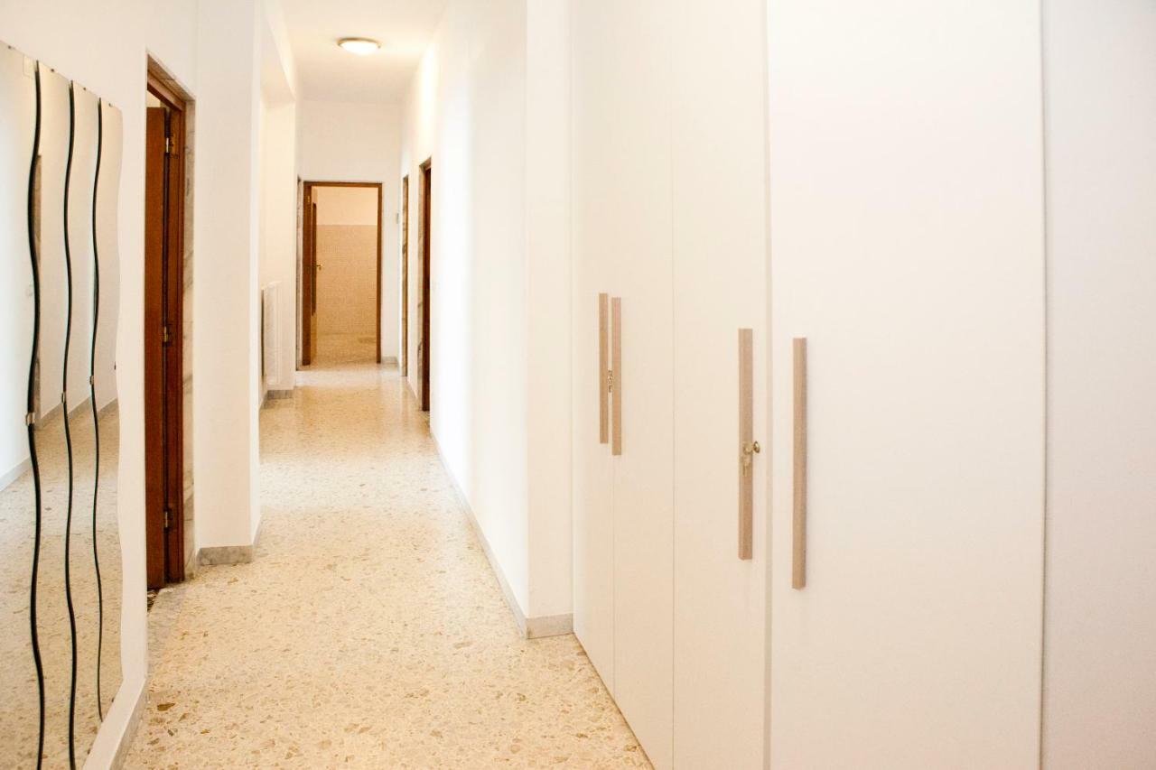 Апартаменты Maipiusenza House 2 Монополи Экстерьер фото